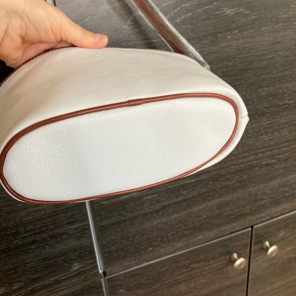 New Delane Canada White & Cognac Leather Bag Long Adjus…NWOT - Picture 7 of 10